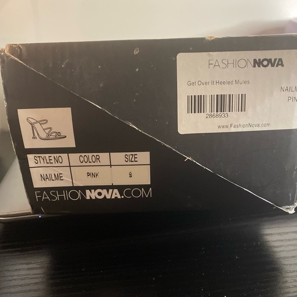 Never worn Pink slide size 9. - Picture 1 of 6